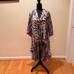 Talk of the Walk Monochrome Flowing Cardigan